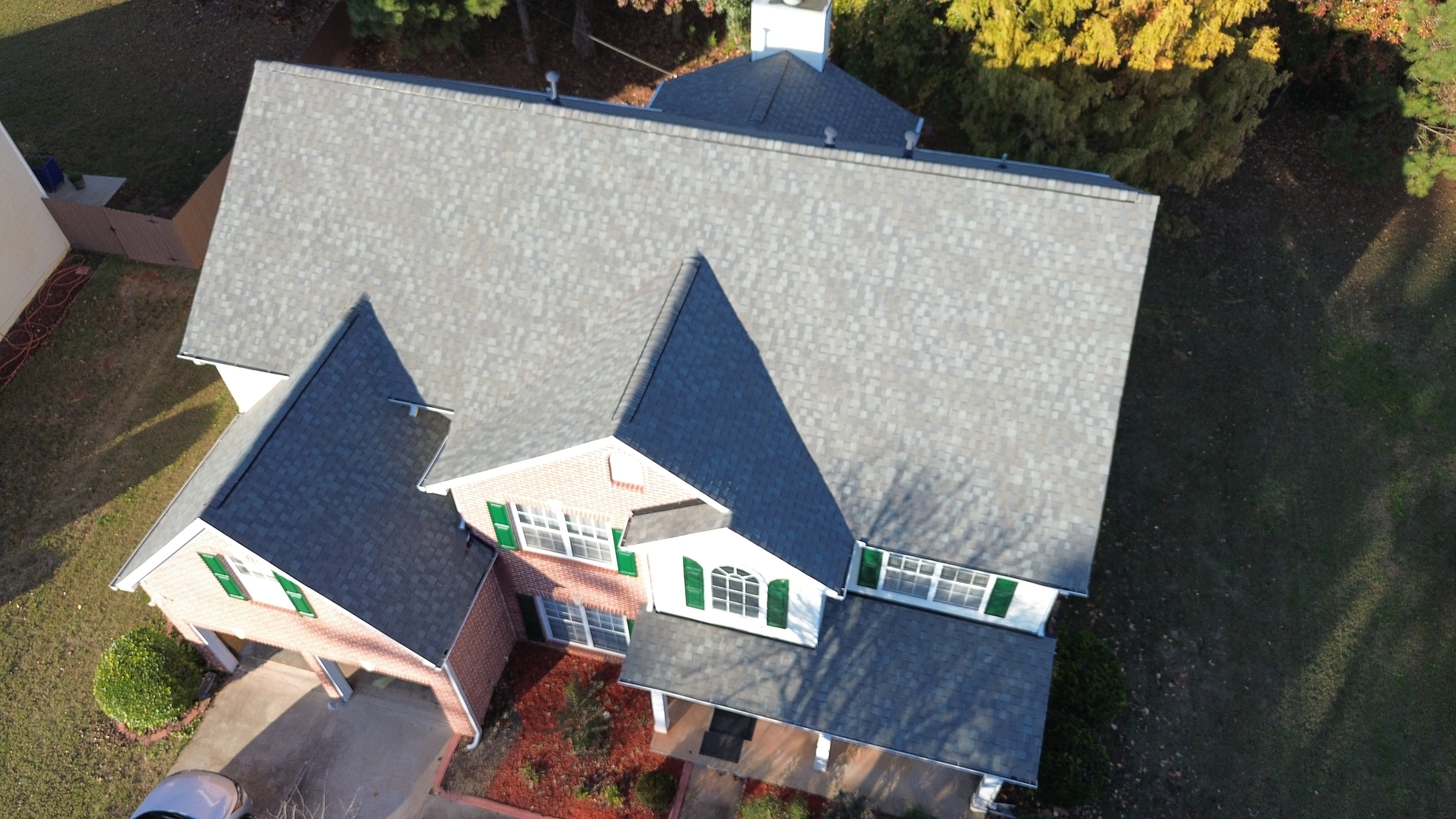 Roof replacement on Wyncroft Way McDonough GA
